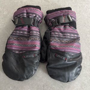 Dakine women’s gore-Tex ski/board gloves